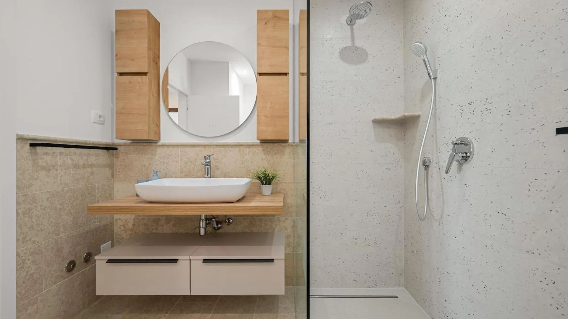 Valentino Apartments Drenje